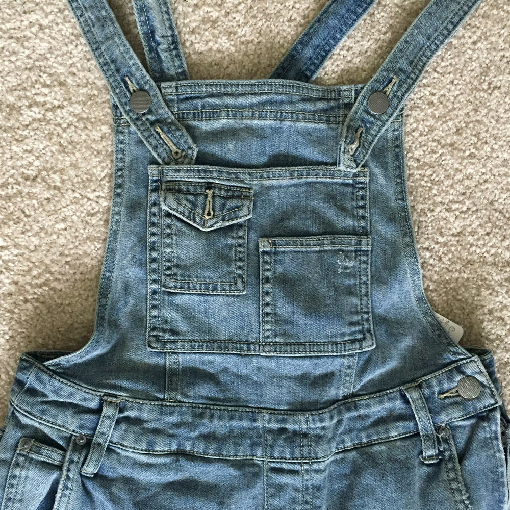 FREE PEOPLE WASHED DENIM OVERALL - Picture 3 of 8